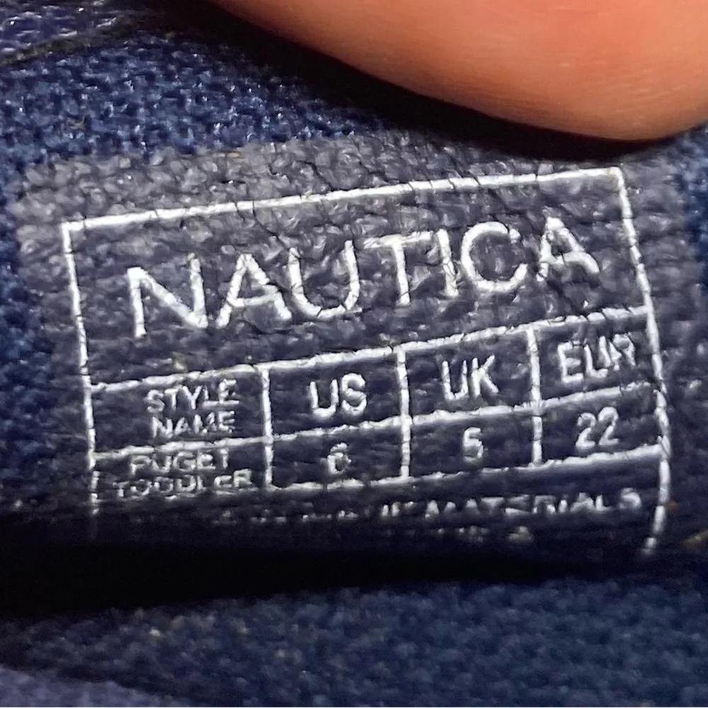 Nautica toddler boots dark navy blue size 6 Preowned in great condition